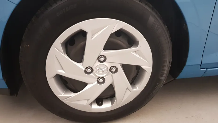 HYUNDAI i20 i20 1.2 Pure