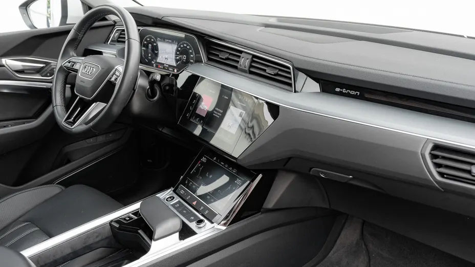 AUDI e-tron Q8 e-tron 55 114kWh Quattro S Line