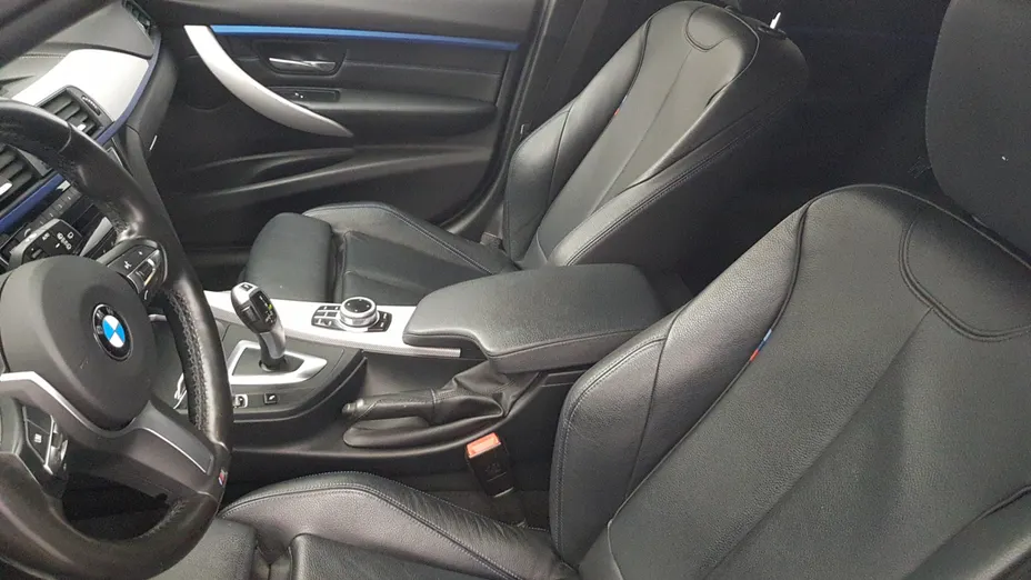 BMW Seria 3 320d M Sport aut