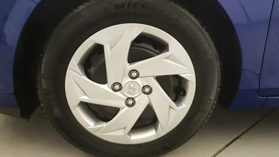 HYUNDAI i20 i20 1.2 Pure