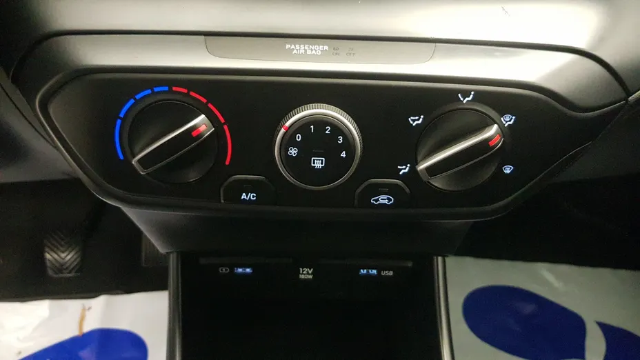 HYUNDAI i20 i20 1.2 Pure