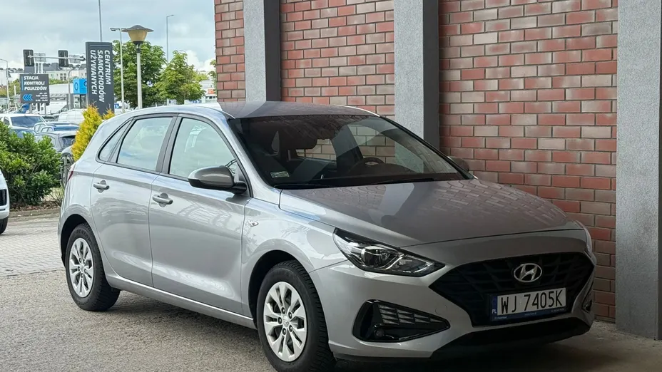 HYUNDAI i30 i30 1.5 DPI Classic +