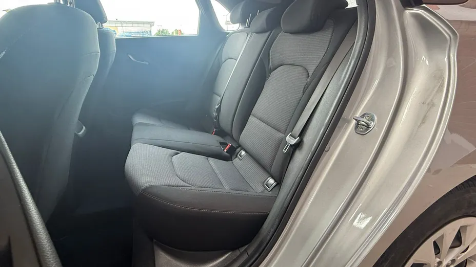 HYUNDAI i30 i30 1.5 DPI Classic +