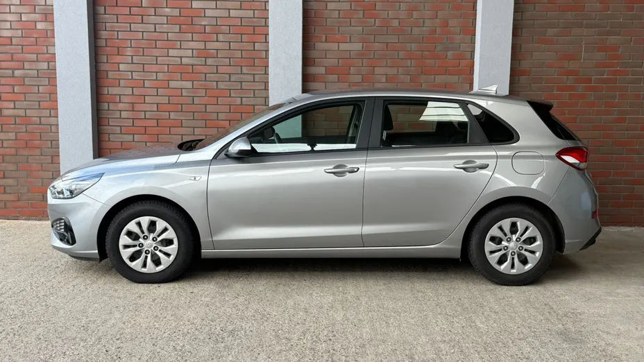 HYUNDAI i30 i30 1.5 DPI Classic +