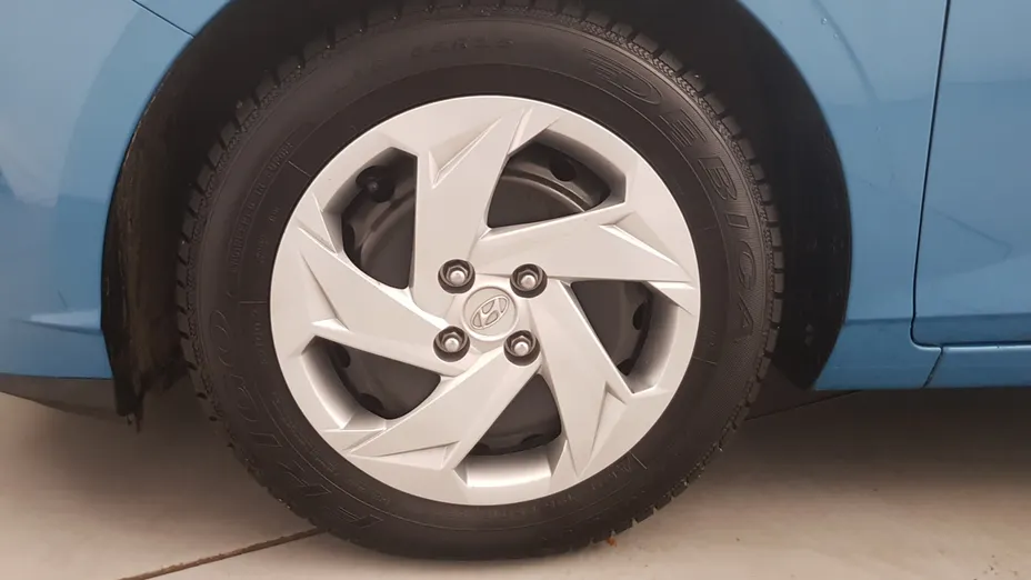 HYUNDAI i20 i20 1.2 Pure