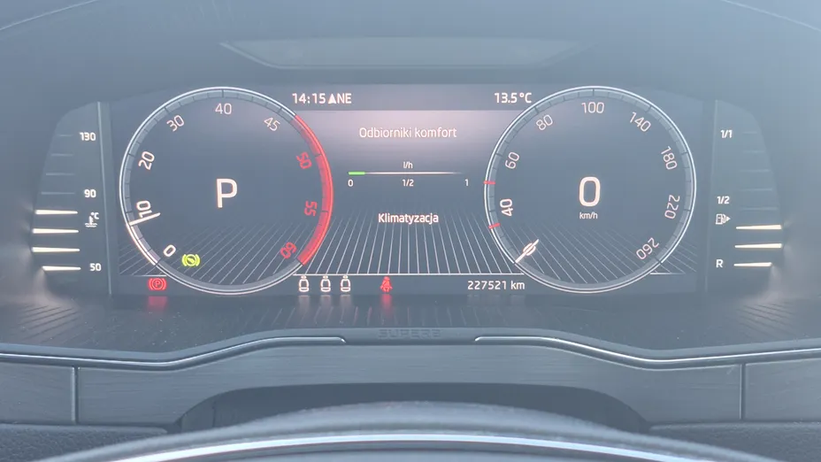 SKODA Superb Superb 2.0 TDI SCR Style DSG