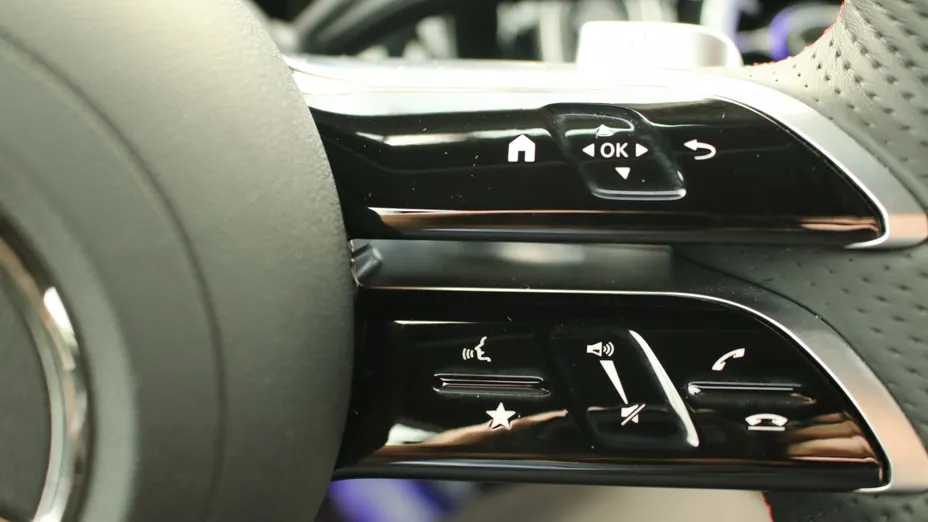 MERCEDES-BENZ GLA GLA 200 mHEV AMG Line 7G-DCT