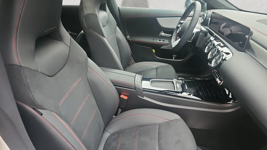 MERCEDES-BENZ CLA CLA 200 mHEV AMG Line 7G-DCT Nowy