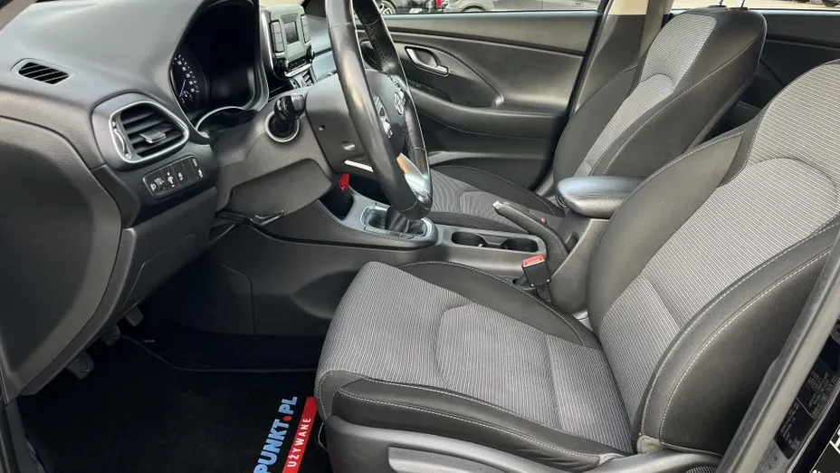 HYUNDAI i30 i30 1.5 DPI Classic +