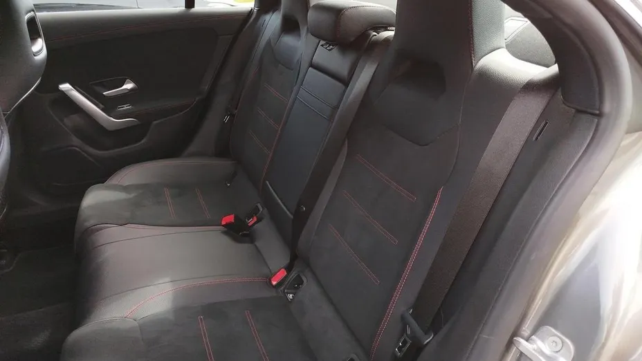 MERCEDES-BENZ CLA CLA 200 AMG Line 7G-DCT