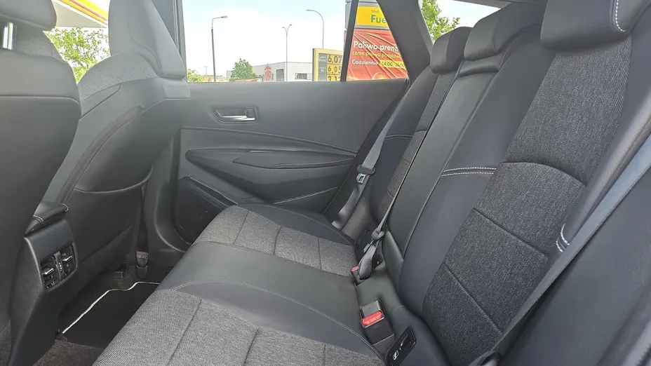 TOYOTA Corolla Corolla 1.8 Hybrid Style