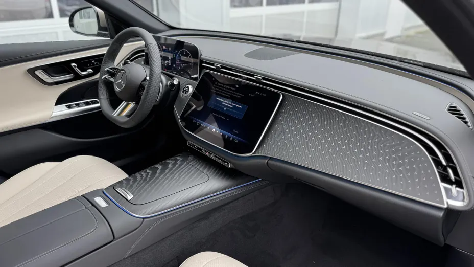 MERCEDES-BENZ E Klasa E 220 d mHEV 4-Matic AMG 9G-Tronic Nowy