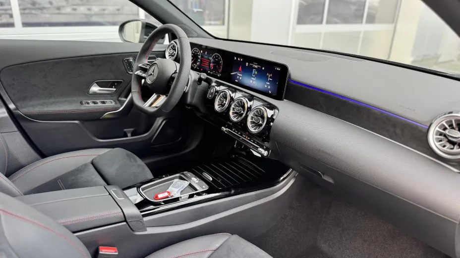 MERCEDES-BENZ A Klasa A 200 AMG Line 7G-DCT Nowy