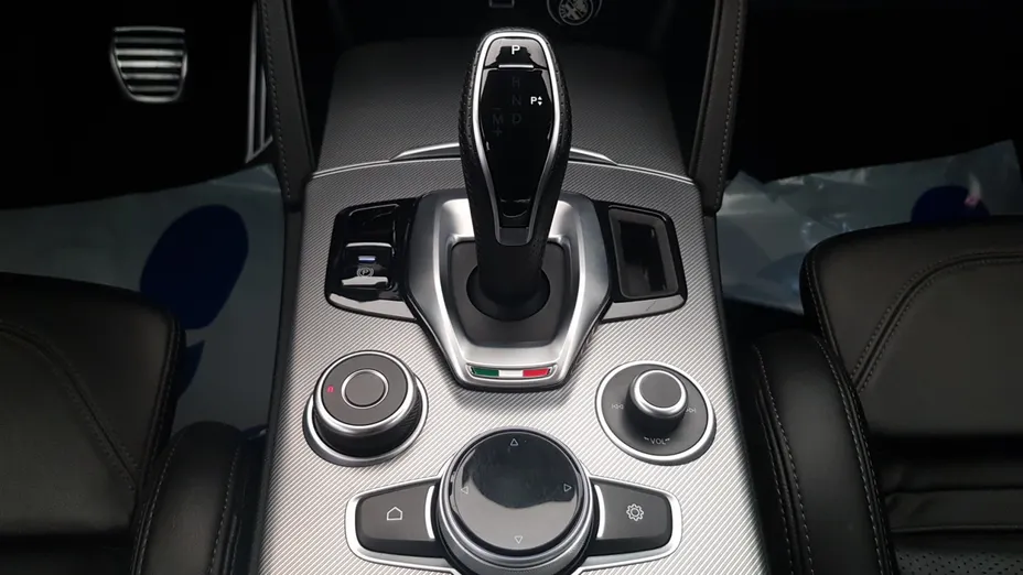 ALFA ROMEO Stelvio Stelvio 2.0 Turbo Veloce Q4 aut