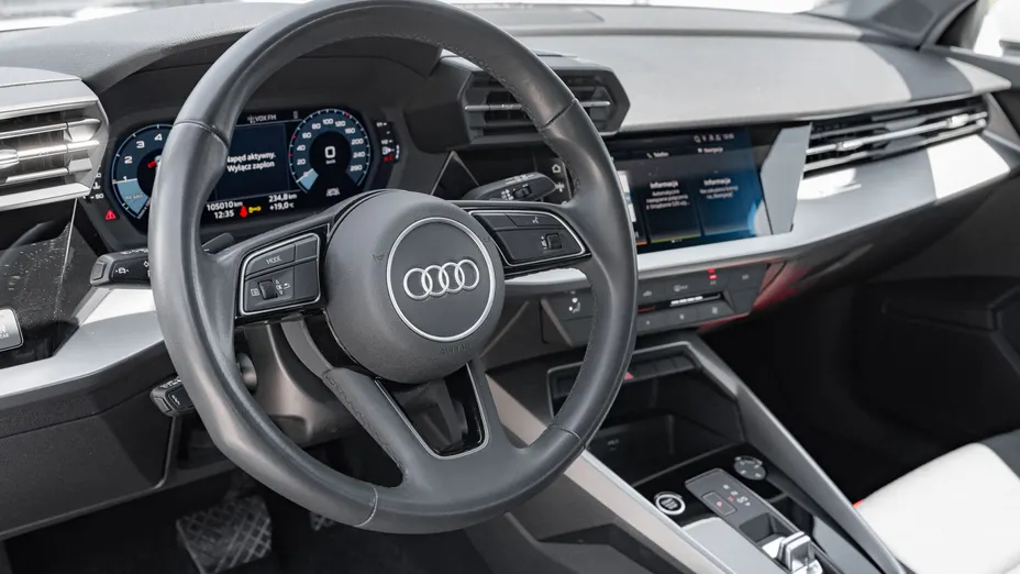 AUDI A3 A3 30 TFSI mHEV S Line S tronic
