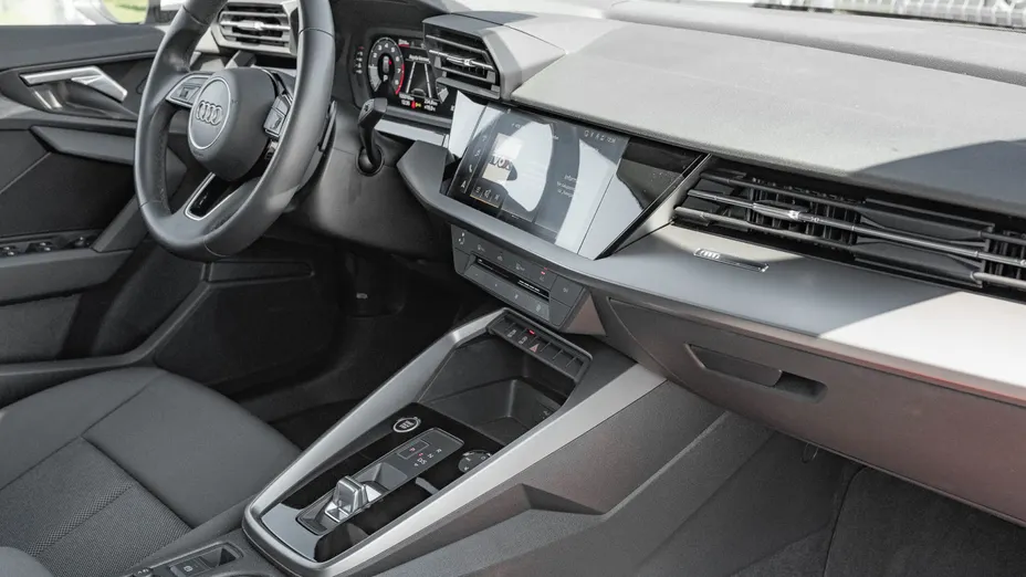 AUDI A3 A3 30 TFSI mHEV S Line S tronic