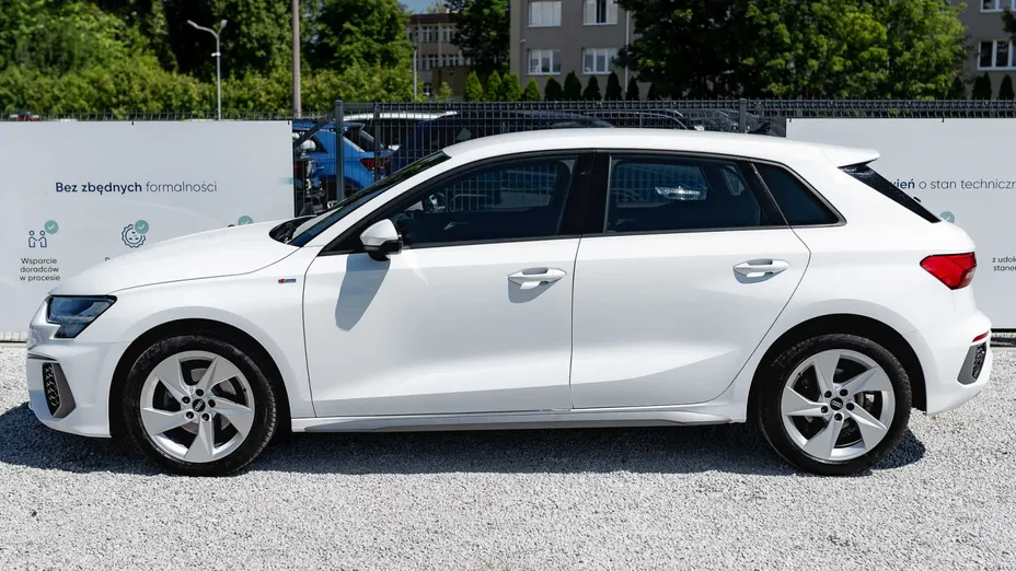 AUDI A3 A3 30 TFSI mHEV S Line S tronic