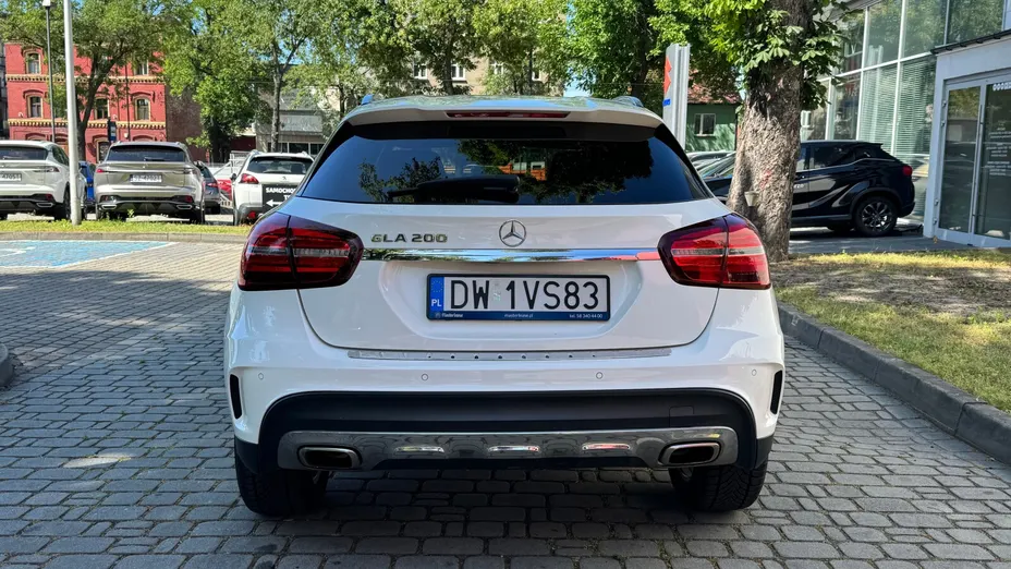 MERCEDES-BENZ GLA GLA 200 7G-DCT AMG Line