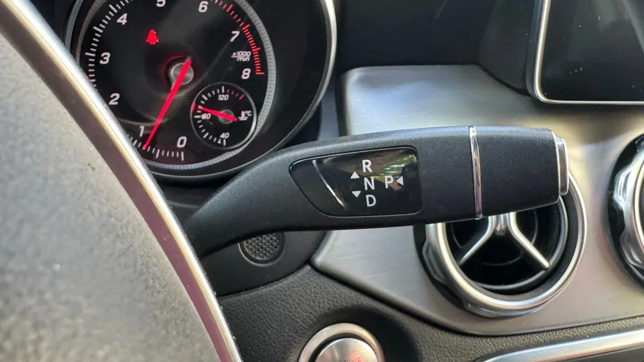 MERCEDES-BENZ GLA GLA 200 7G-DCT AMG Line