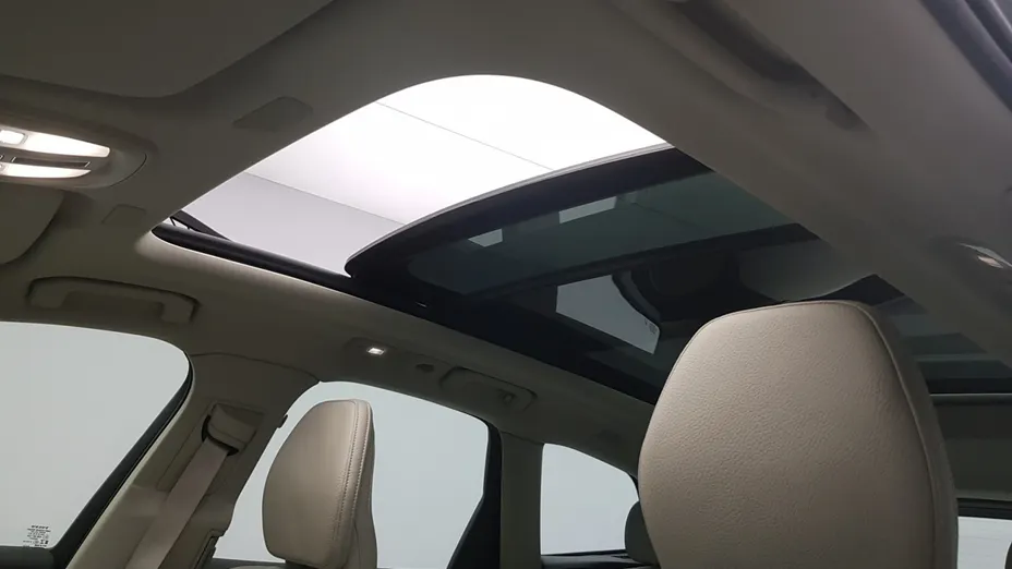 VOLVO XC60 XC60 T6 Plug-In Hybrid AWD Plus Bright aut