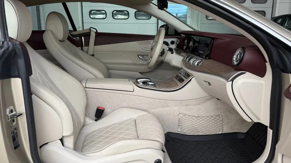 MERCEDES-BENZ E Klasa E 220 d Coupe 4-Matic 9G-TRONIC