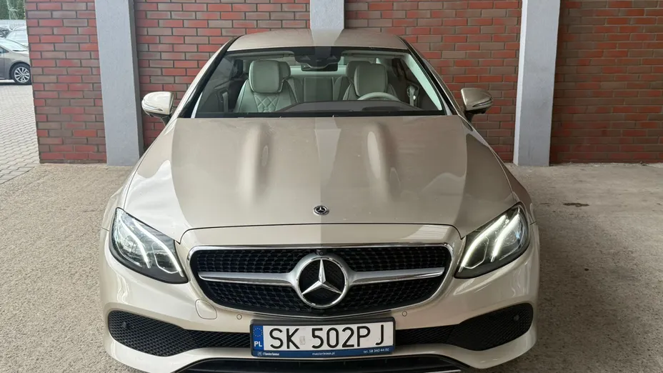 MERCEDES-BENZ E Klasa E 220 d Coupe 4-Matic 9G-TRONIC