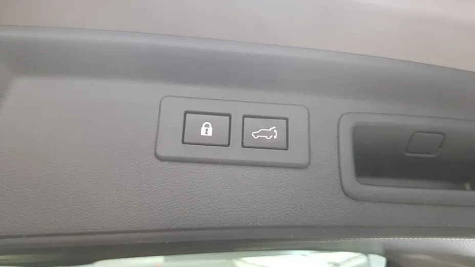 SUBARU Forester Forester 2.0i-L Platinum (EyeSight) Lineartronic