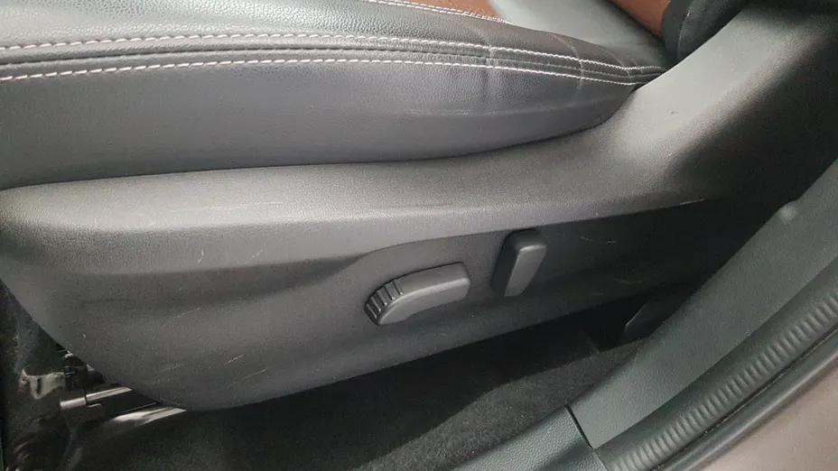 SUBARU Forester Forester 2.0i-L Platinum (EyeSight) Lineartronic