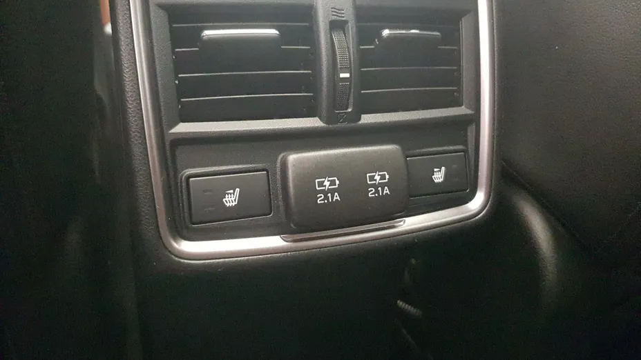 SUBARU Forester Forester 2.0i-L Platinum (EyeSight) Lineartronic