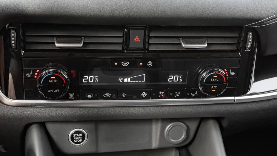 NISSAN Qashqai Qashqai 1.3 DIG-T mHEV N-Connecta Xtronic