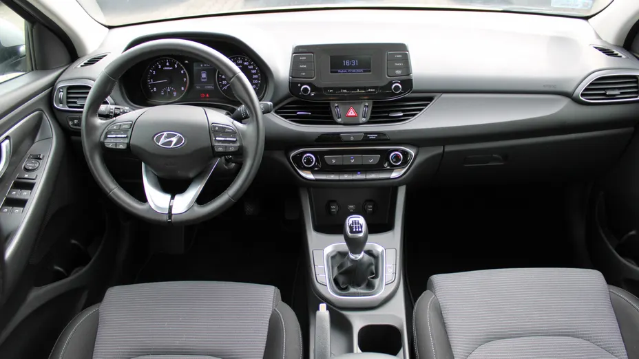 HYUNDAI i30 i30 1.5 DPI Classic +