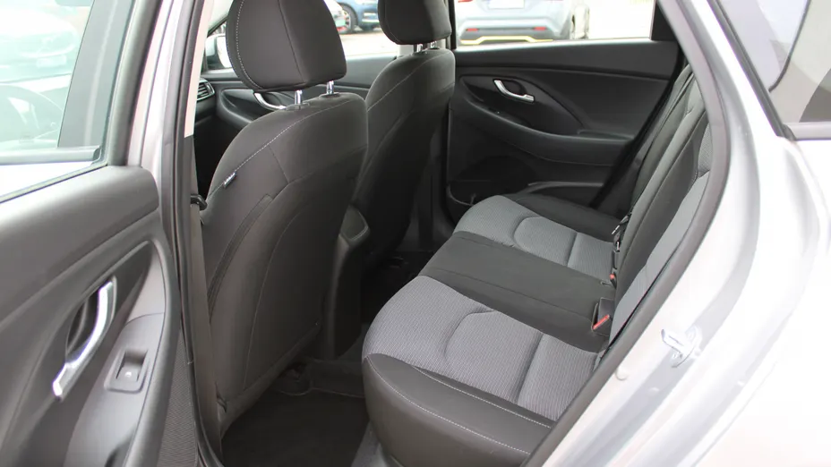 HYUNDAI i30 i30 1.5 DPI Classic +