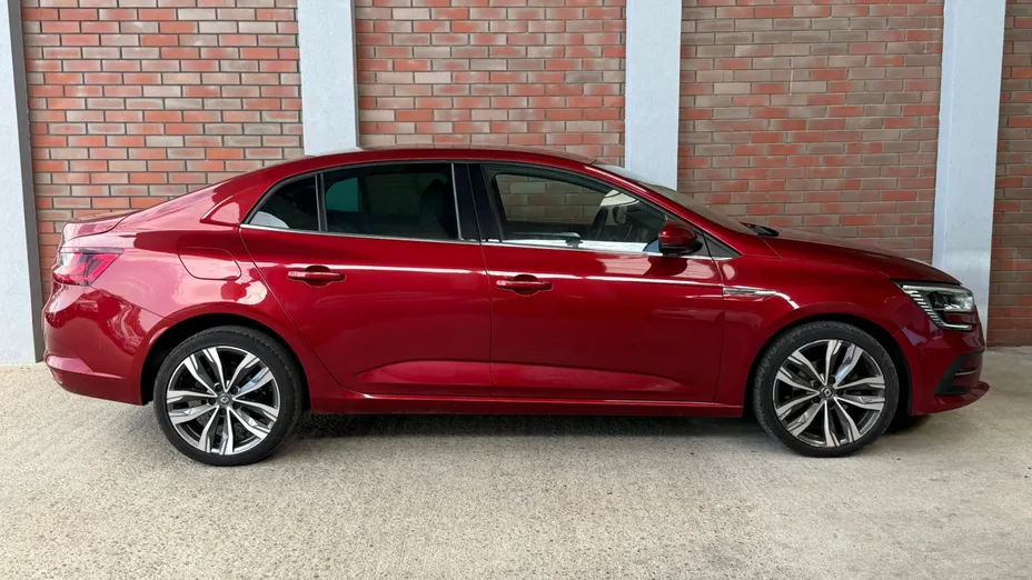 RENAULT Megane Megane 1.3 TCe Intens EDC