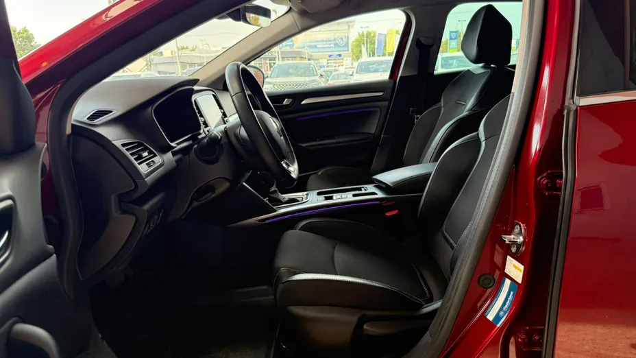 RENAULT Megane Megane 1.3 TCe Intens EDC