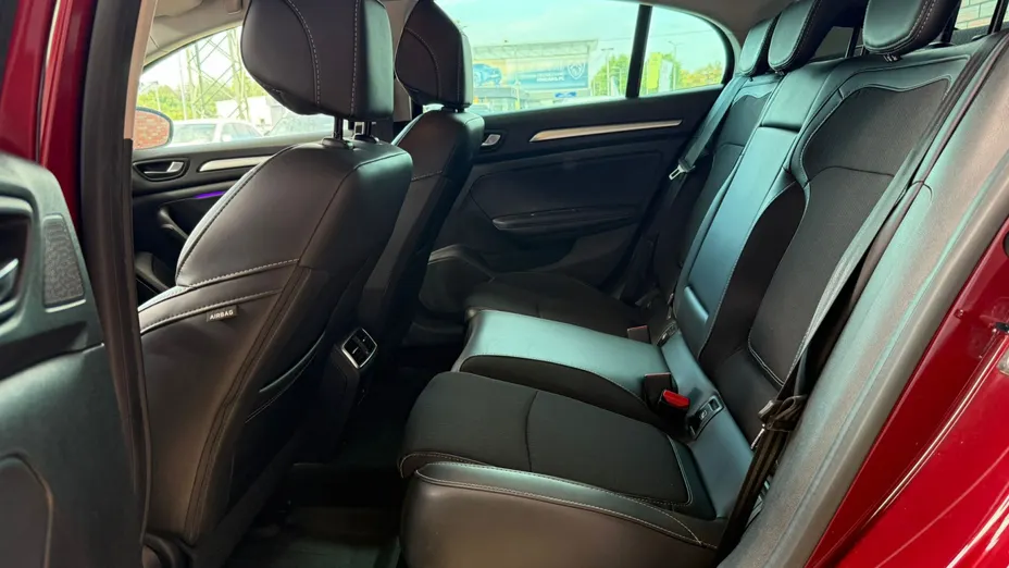 RENAULT Megane Megane 1.3 TCe Intens EDC