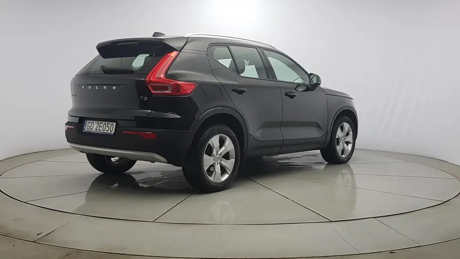 VOLVO XC40 XC40 T3 Momentum Pro aut