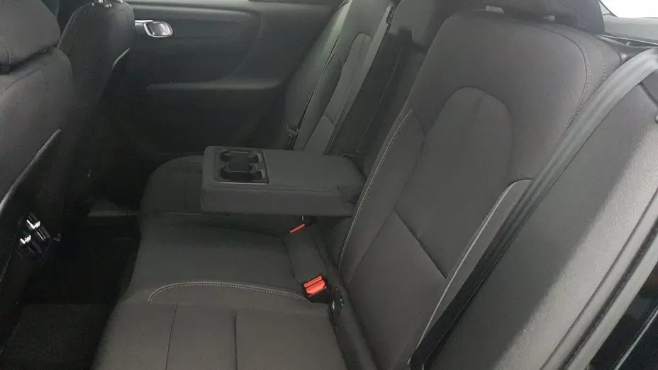 VOLVO XC40 XC40 T3 Momentum Pro aut