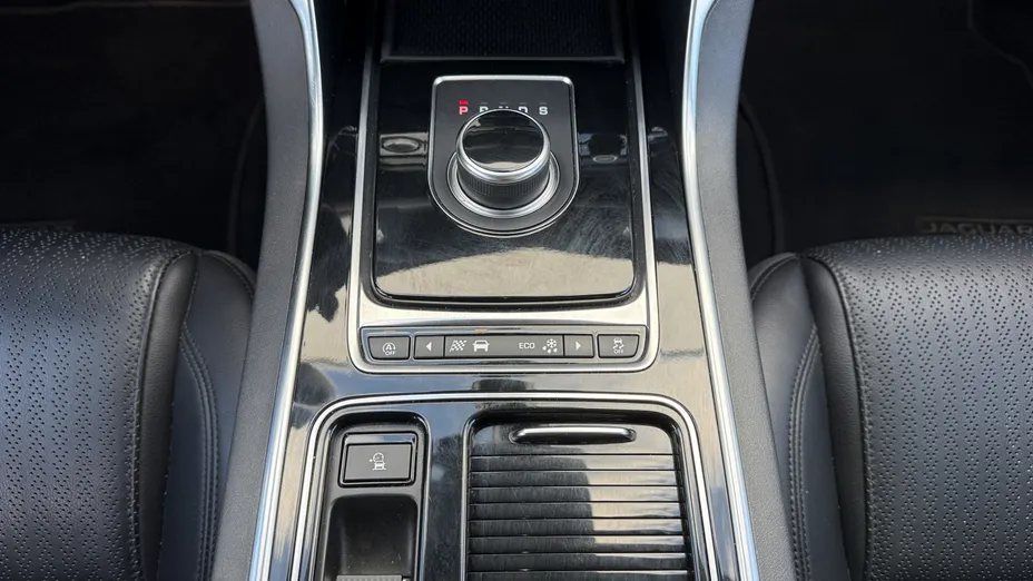 JAGUAR XF XF 2.0 i4D Prestige aut