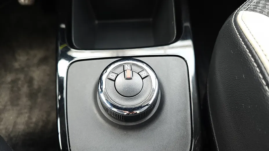 DACIA Spring Spring 27.4kWh Essential