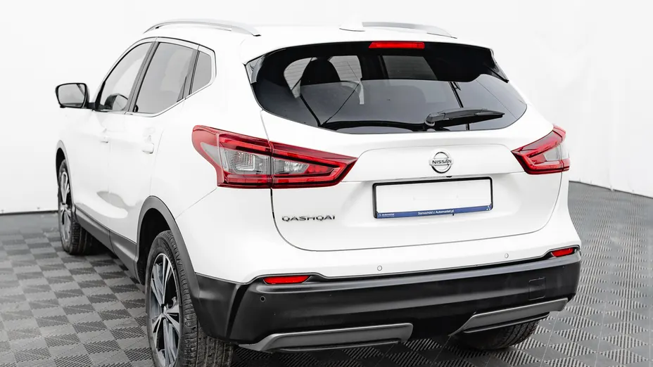 NISSAN Qashqai Qashqai 1.3 DIG-T N-Connecta DCT