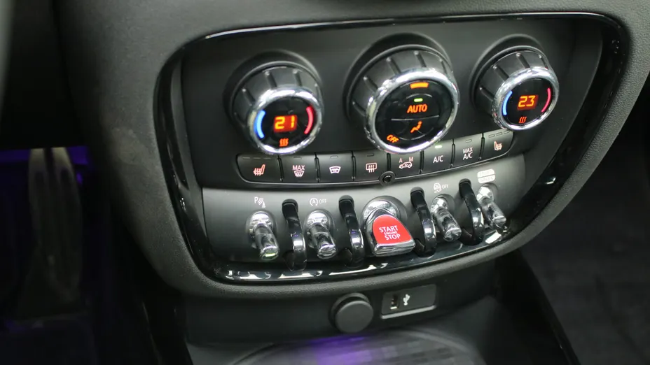 MINI [BMW] Clubman John Cooper Works ALL4 sport-aut