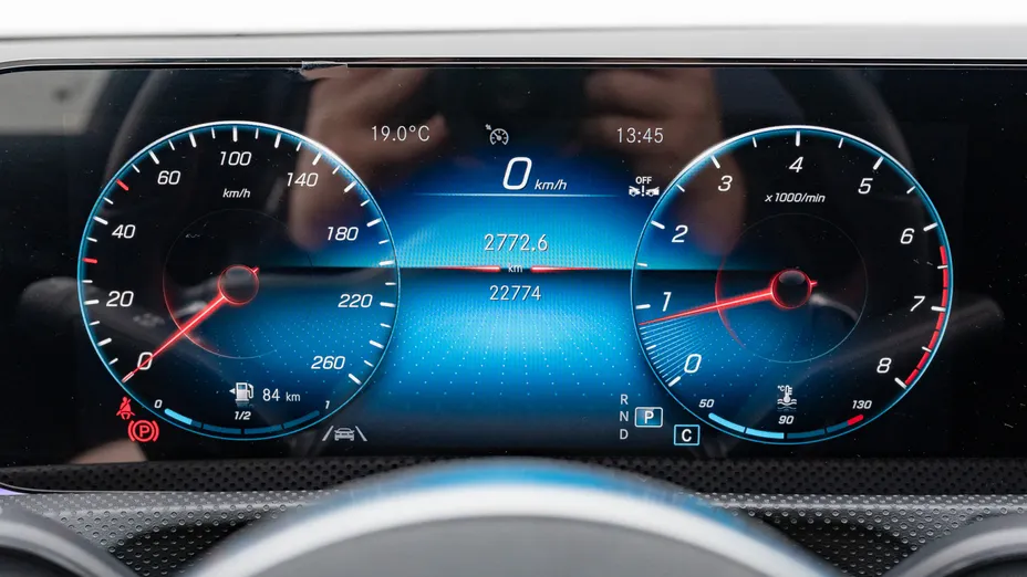 MERCEDES-BENZ CLA CLA 200 AMG Line 7G-DCT