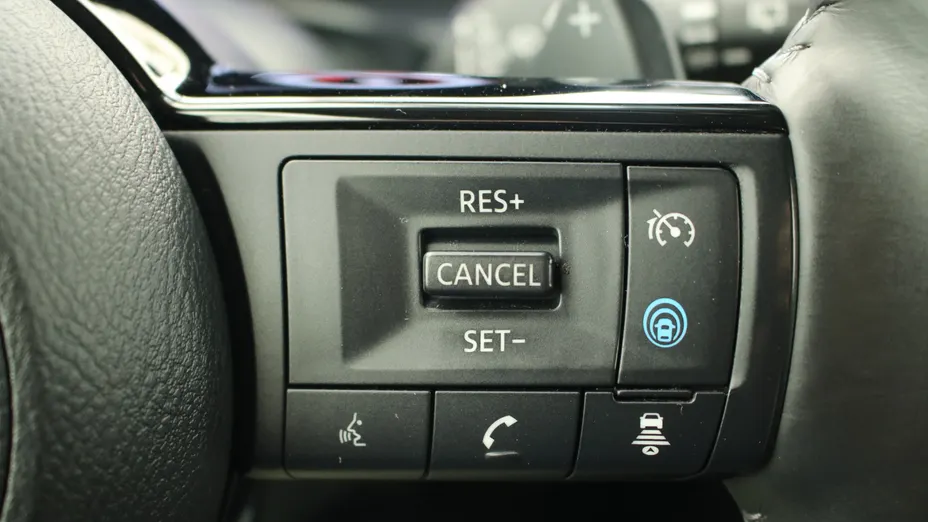 NISSAN Qashqai Qashqai 1.3 DIG-T mHEV N-Connecta Xtronic
