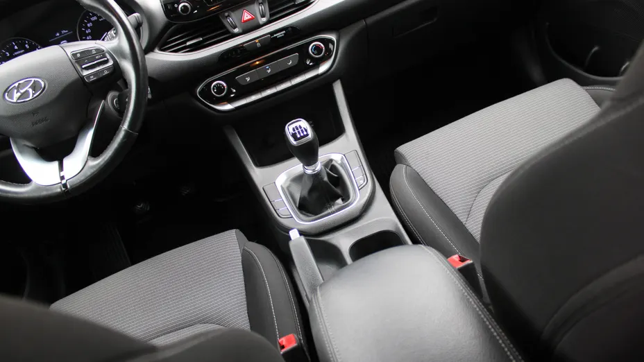 HYUNDAI i30 i30 1.4 Classic +