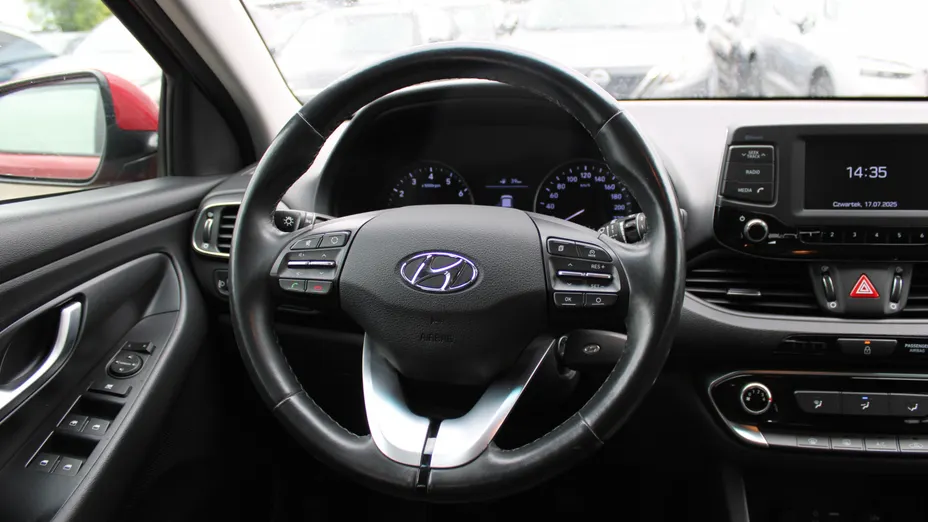 HYUNDAI i30 i30 1.4 Classic +