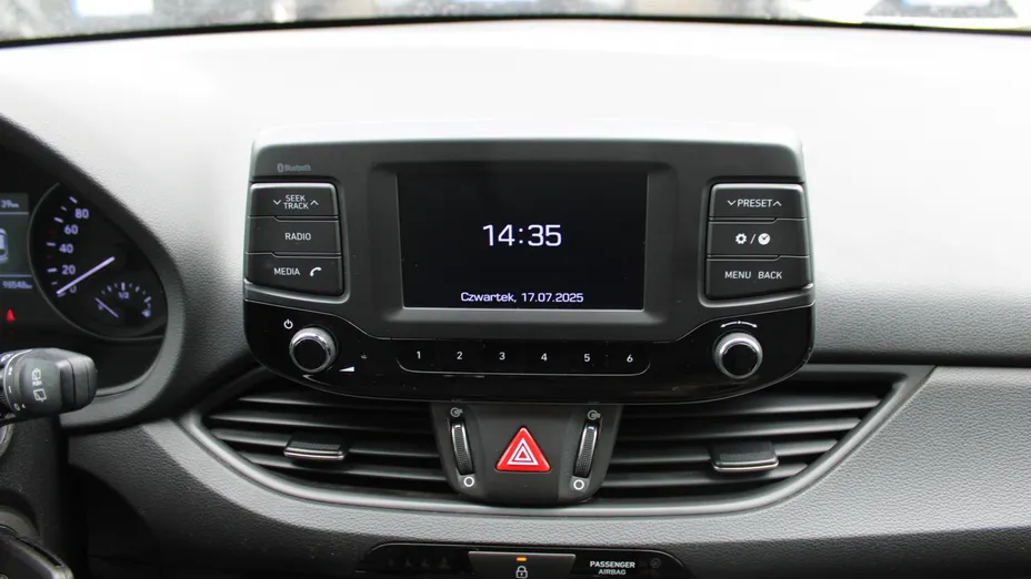 HYUNDAI i30 i30 1.4 Classic +