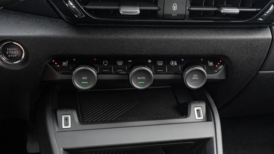 CITROEN C4 C4 1.2 PureTech Shine S&S EAT8