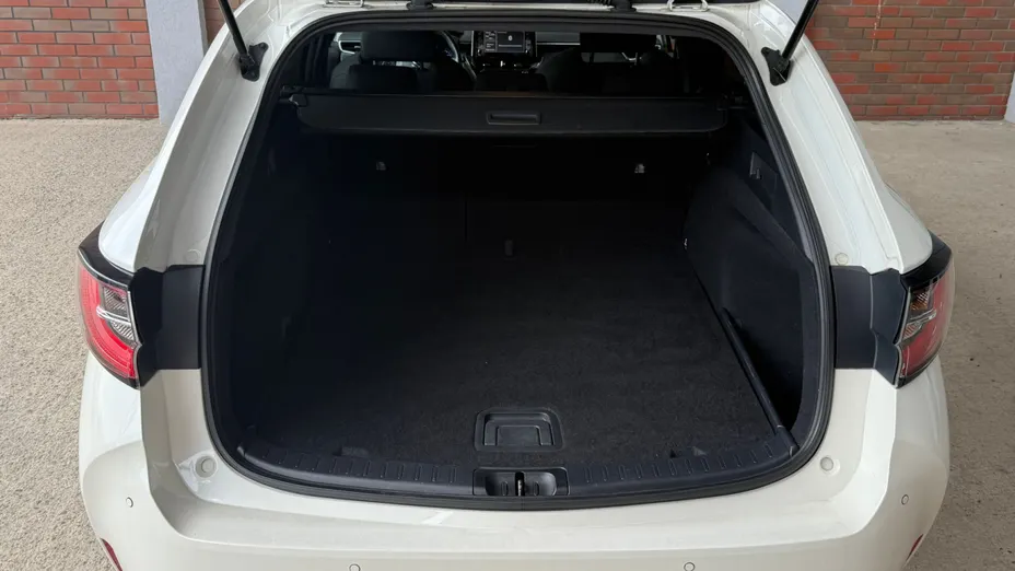 SUZUKI Swace Swace 1.8 Hybrid Premium Plus CVT