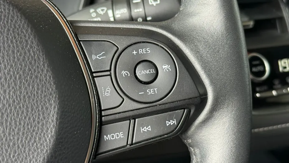 SUZUKI Swace Swace 1.8 Hybrid Premium Plus CVT