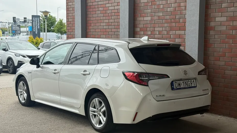 SUZUKI Swace Swace 1.8 Hybrid Premium Plus CVT